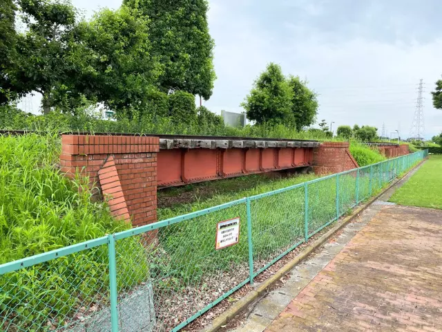 現存する最古のポーナル型プレートガーダー橋である福川鉄橋。